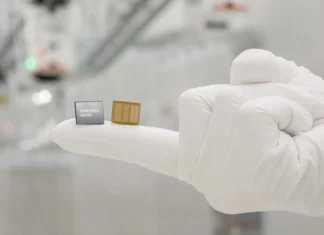 Samsung раскрыл ультраскоростную HBM4E: прорыв для ИИ-систем с 3.6 ТБ/с