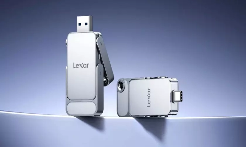 Портативный SSD Lexar D70E с двумя разъемами