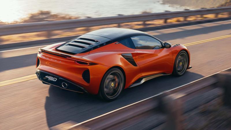 Lotus Emira 420 Sport: британская диета и немецкая мощность