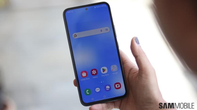 Samsung Galaxy A55 и A54 получают майское обновление: минус 36 уязвимостей