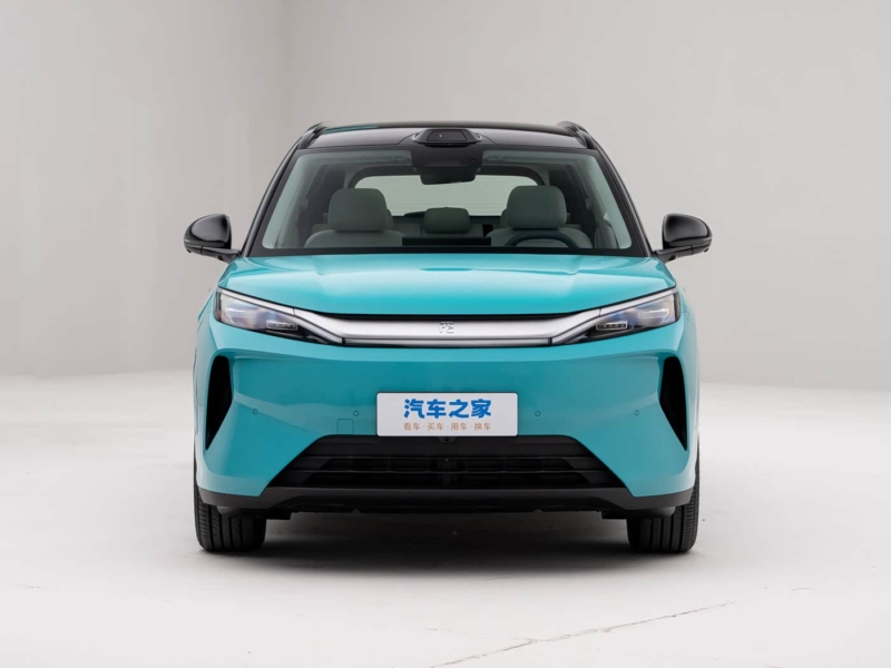 Обновлённый салон BYD Atto 3