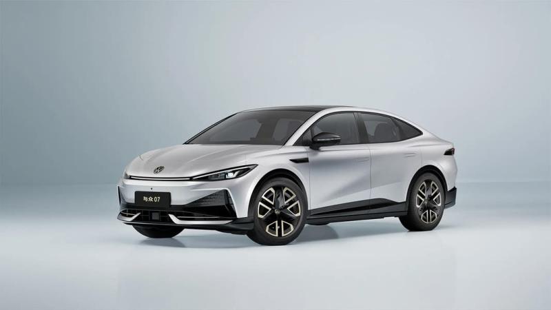 Volkswagen ID. Unyx 07