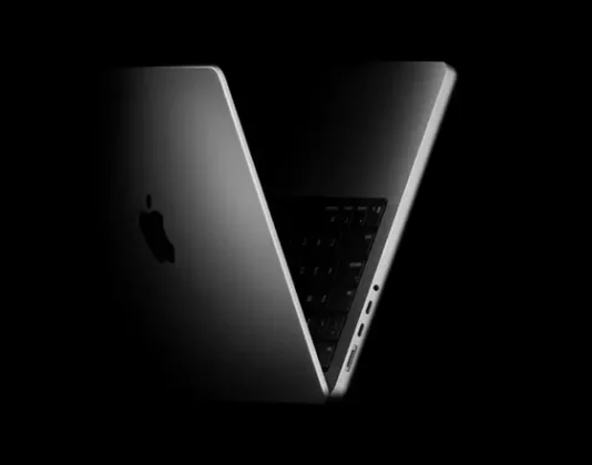 MacBook Ultra дебютирует раньше, чем ждут: Apple выпустит премиум-ноутбук на текущих чипах M5, пропустив M6