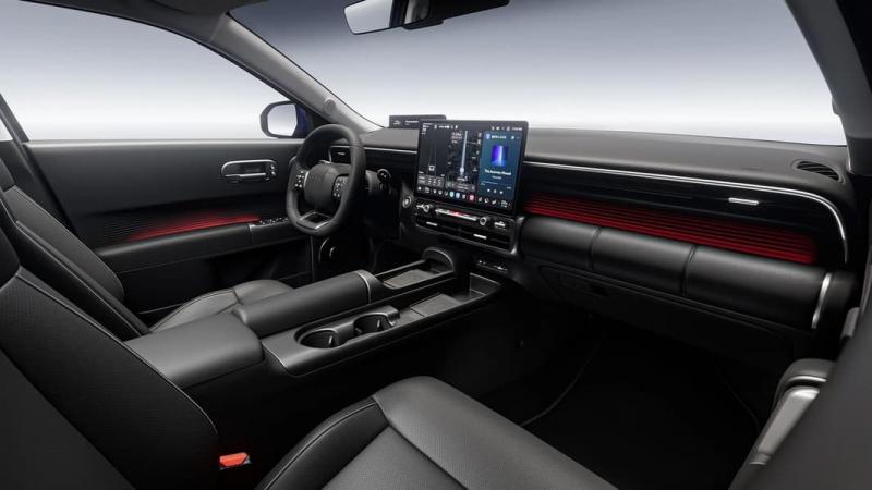 Больше, умнее и с ИИ: Hyundai представила восьмое поколение Elantra