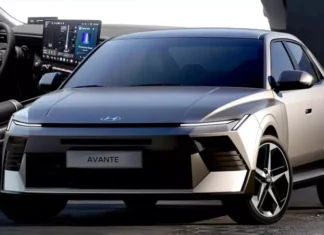 Hyundai Elantra восьмого поколения: седан с генеративным ИИ и гибридом против тренда