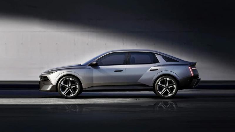 Больше, умнее и с ИИ: Hyundai представила восьмое поколение Elantra
