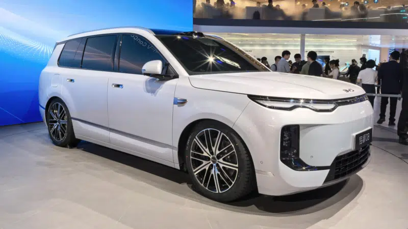 BYD Sealion 08: 900 км запаса хода и батарея весом с небольшой автомобиль
