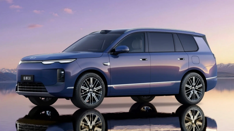 BYD Sealion 08: 900 км запаса хода и батарея весом с небольшой автомобиль