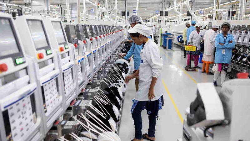 Экологическая цена iPhone: индийский завод Tata Electronics отравляет воду фермерам