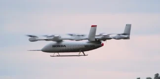 Honda раскрыла план покорения неба: 15 минут полета и страховка парашютом