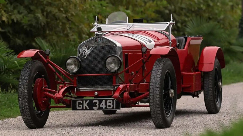 Пять историй об Alfa Romeo, которые не рассказывают в рекламных буклетах