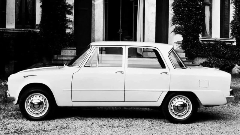 Пять историй об Alfa Romeo, которые не рассказывают в рекламных буклетах
