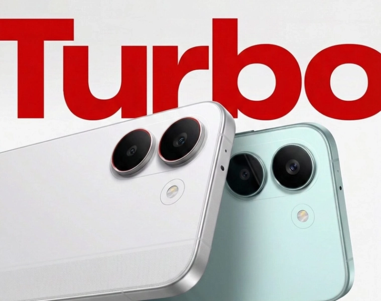 Смартфон Redmi Turbo 5 в руках