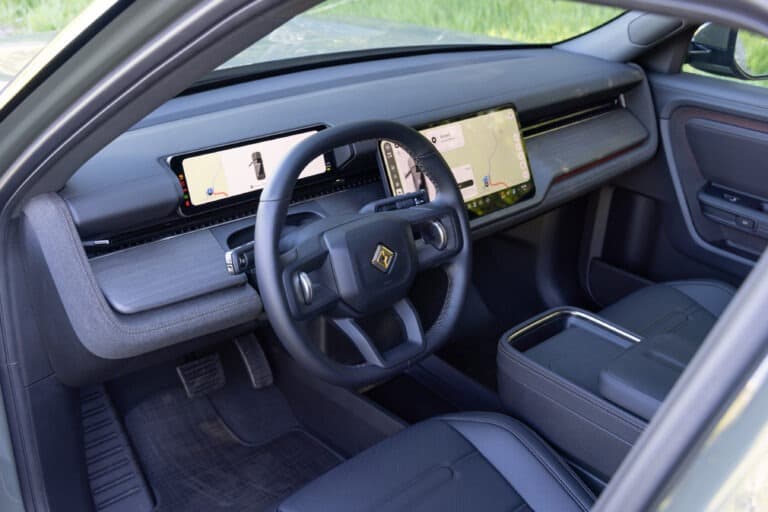 Интерьер Rivian R2