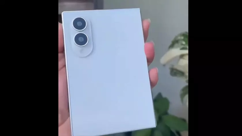 Макет смартфона Samsung Galaxy Z Fold 8