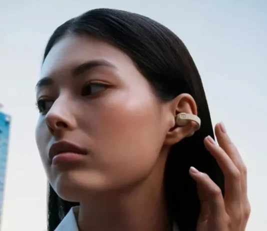 Новый формат прослушивания: Sennheiser представила революционные наушники ACCENTUM Clip с открытой конструкцией