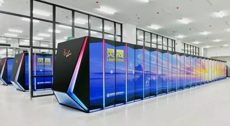 LineShine в кадре: раскрываем визуальный облик компьютерного гиганта