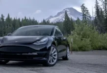 Технологический цирк на колесах: как Tesla научила FSD танцевать на краю пропасти
