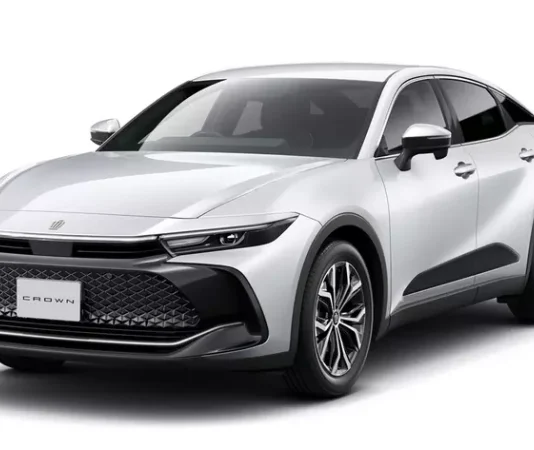 Toyota Crown раскрыла план масштабного обновления всей линейки: от кроссоверов до классического седана