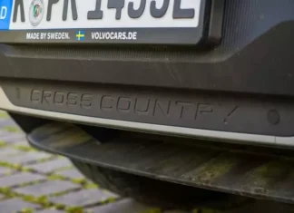 Volvo EX30 Summer Edition: Шведский электрокроссовер, который бросает вызов летней жаре