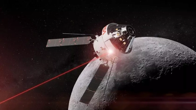 Космический аппарат Orion в космосе
