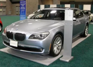 BMW отзывает 29 тысяч плагин-гибридов: риск возгорания заставил немцев действовать