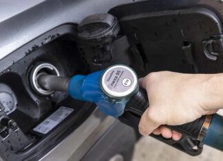 BMW и Toyota протестировали «зелёный» бензин Repsol: можно ли спасти двигатели без электрификации