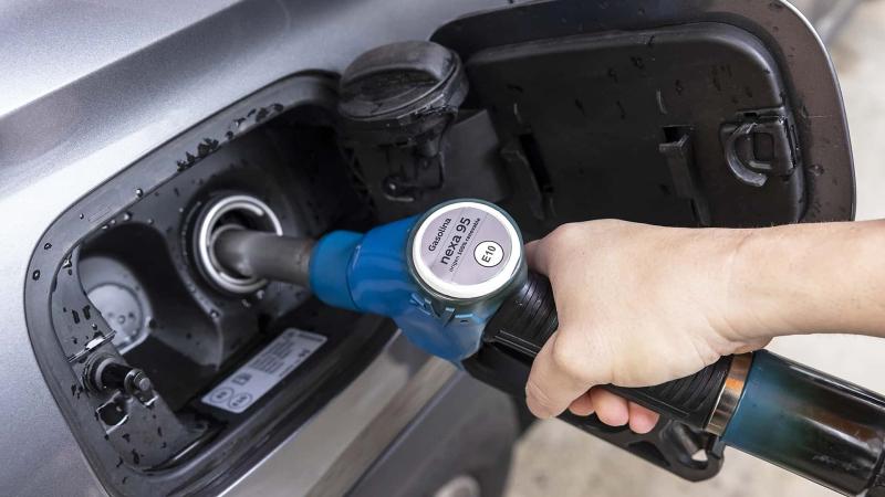 Двигатели внутреннего сгорания ещё поборются: BMW и Toyota тестируют «зелёный» бензин