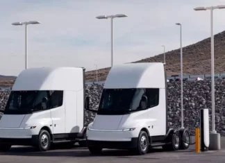 Tesla запустила первую публичную мегаватт-станцию для грузовиков Semi в Калифорнии