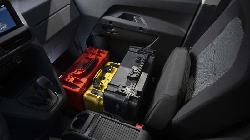 Fiat Doblò EasyPRO: Рабочая лошадка для тех, кому ехать, а не «шashечки»