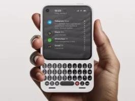 Clicks Communicator: BlackBerry 2.0 с AMOLED и физической клавиатурой раскрыл свои характеристики на CES 2026