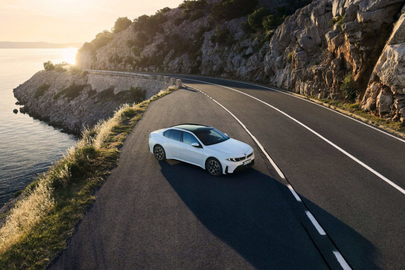 BMW i3 (Neue Klasse): титул «Автомобиль года» авансом