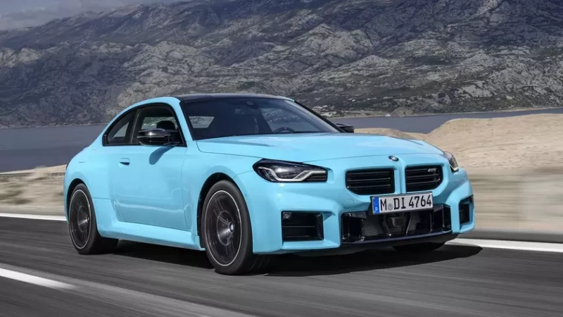 BMW M2 xDrive в цвете Borusan Turkish Blue