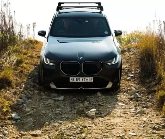 BMW X3 покоряет грязь: как кроссовер доказал свои внедорожные возможности в ЮАР