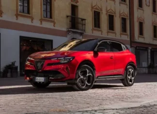 Alfa Romeo Junior Ibrida Sport Speciale: итальянский премиум для Токио раскрывает свои карты — ограниченная серия уже в продаже