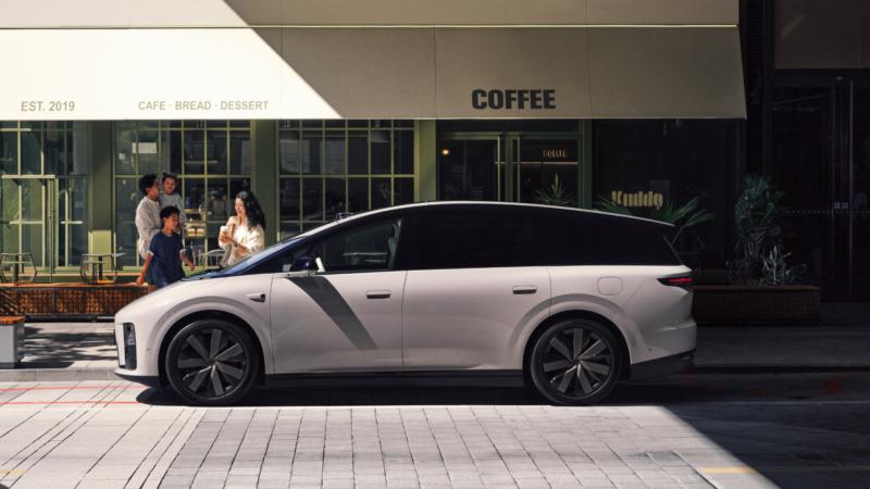 Li Auto i8 RWD: Попытка оживить продажи с помощью заднего привода и меньшей цены