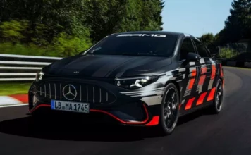 Mercedes-AMG CLA 45 анонсировал рекорд Нюрбургринга, но BMW M2 уже прошел быстрее на 7 секунд