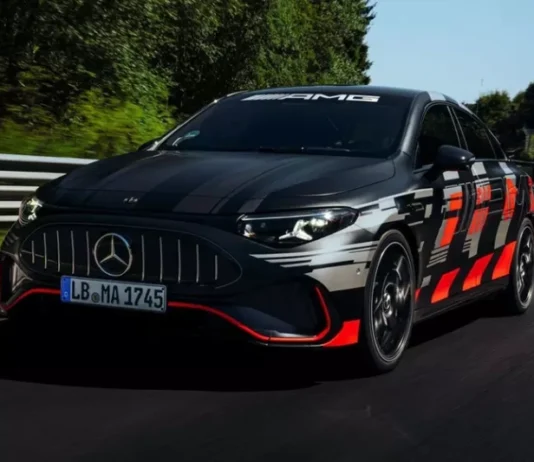 Mercedes-AMG CLA 45 анонсировал рекорд Нюрбургринга, но BMW M2 уже прошел быстрее на 7 секунд