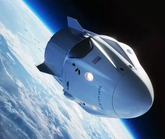 SpaceX закрывает конвейер Crew Dragon: как пять кораблей станут магистралью для доставки людей на МКС