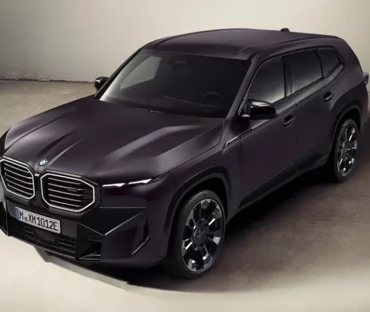 Как Kith и BMW переосмыслили классический X5: V10, механика и эксклюзивный дизайн