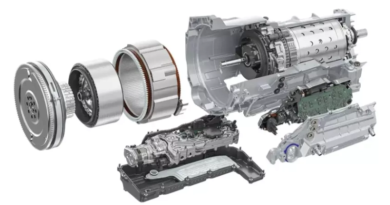 Более 100 комплектов: ZF научит СТО ремонтировать приводы электромобилей без замены всего агрегата