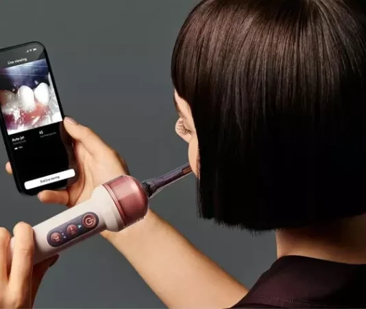 В Dyson подтвердили критический дефект CameraJet: революционная смарт-щетка за $500 не выдерживает контакта с водой