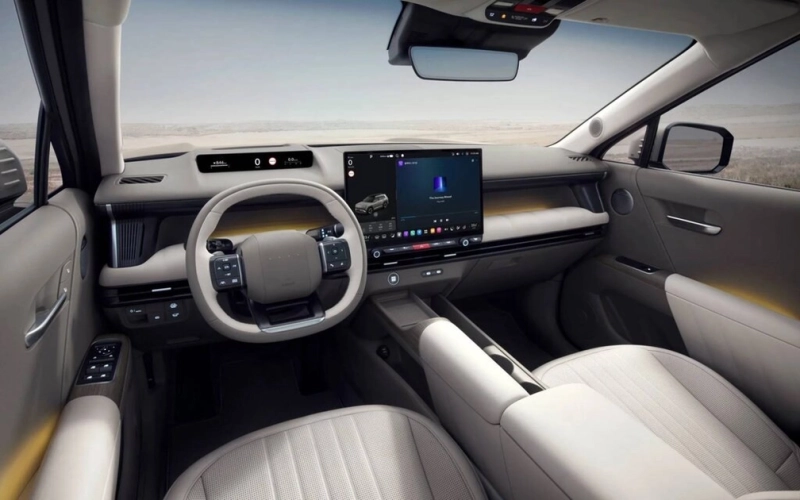 Hyundai Tucson научился сам выезжать из тесного парковочного места