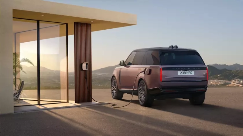 Land Rover открыл заказы на первый электрический Range Rover