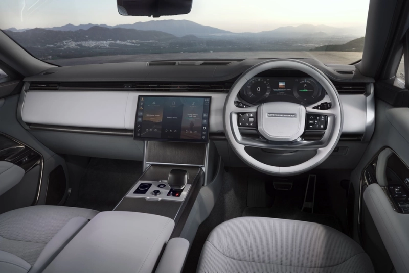 Land Rover открыл заказы на первый электрический Range Rover