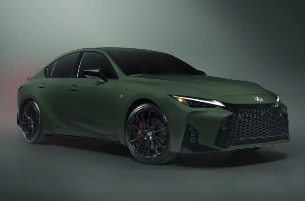 Lexus ограничил эксклюзивный зеленый IS 350 до 350 автомобилей