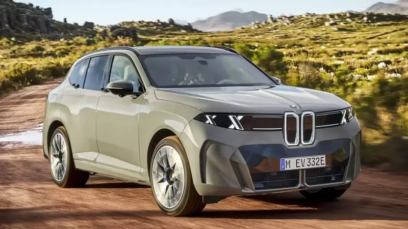 Новый электрический кроссовер BMW iX5 2026