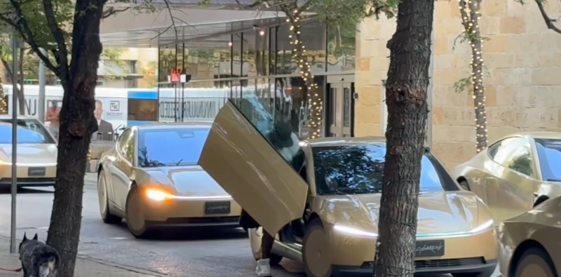 Tesla Cybercab выходит на дороги: без руля, педалей и иллюзий