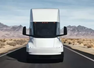 Tesla раскрыла европейскую версию тягача Semi: 800 кВт мощности, мегаваттная зарядка и старт в 2027 году