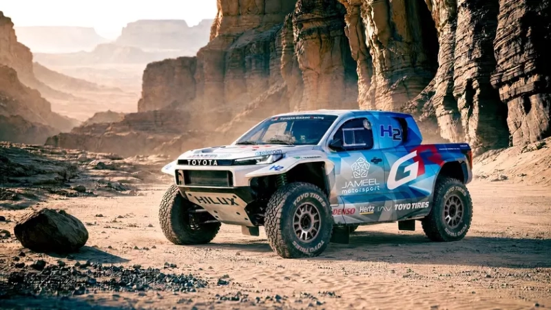 Toyota заменила двигатель Hilux на топливный элемент ради Дакара-2027